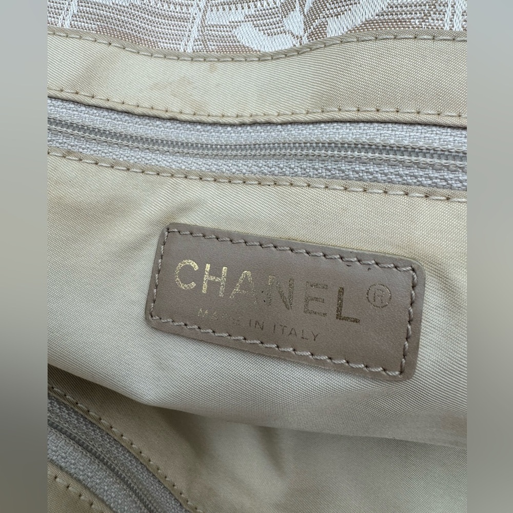 Chanel-Authentic- Travel Line Tote Bag Pink Blush - Picture 12 of 15